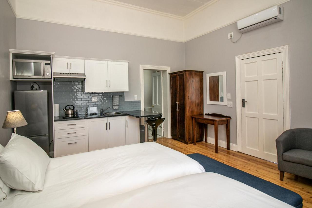 Victorian Square Guesthouse Graaff-Reinet Exterior foto