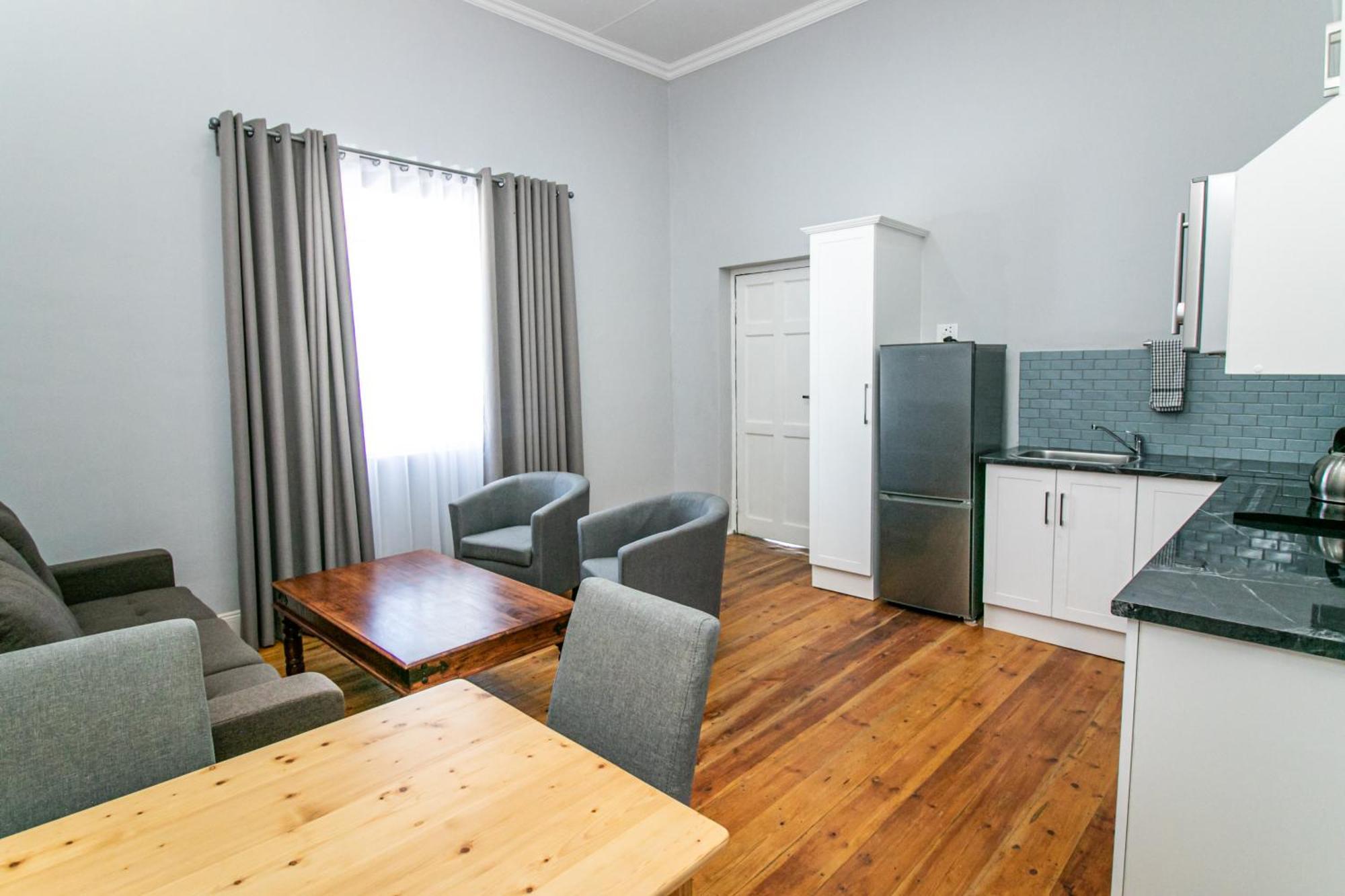 Victorian Square Guesthouse Graaff-Reinet Exterior foto