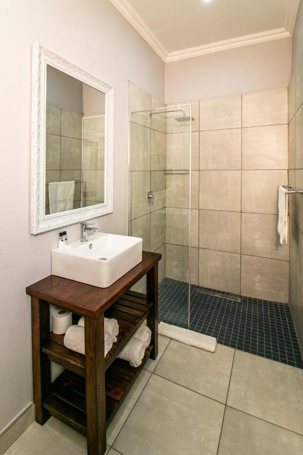 Victorian Square Guesthouse Graaff-Reinet Exterior foto